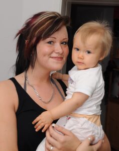 Saskia mit Kind